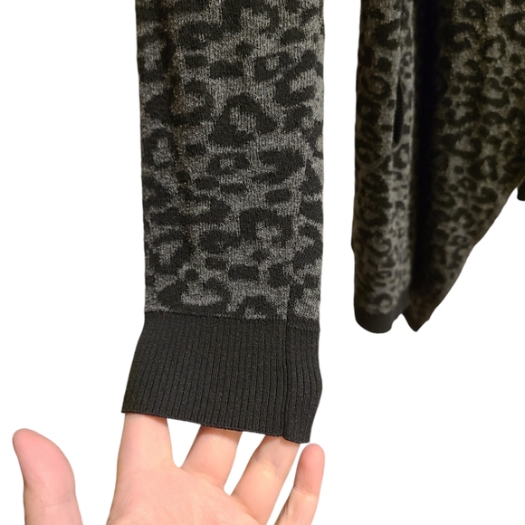 Animal print cardigan L - Picture 5 of 9